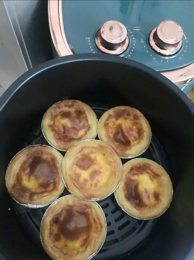 做抖音可以选择空气炸锅这个领域,涨粉快变现快,大众美食流量大-小牛学府